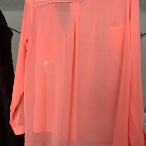 SILANCE + NOISE CORAL BLOUCE SIZE M LIKE NEW - Picture 2 of 2